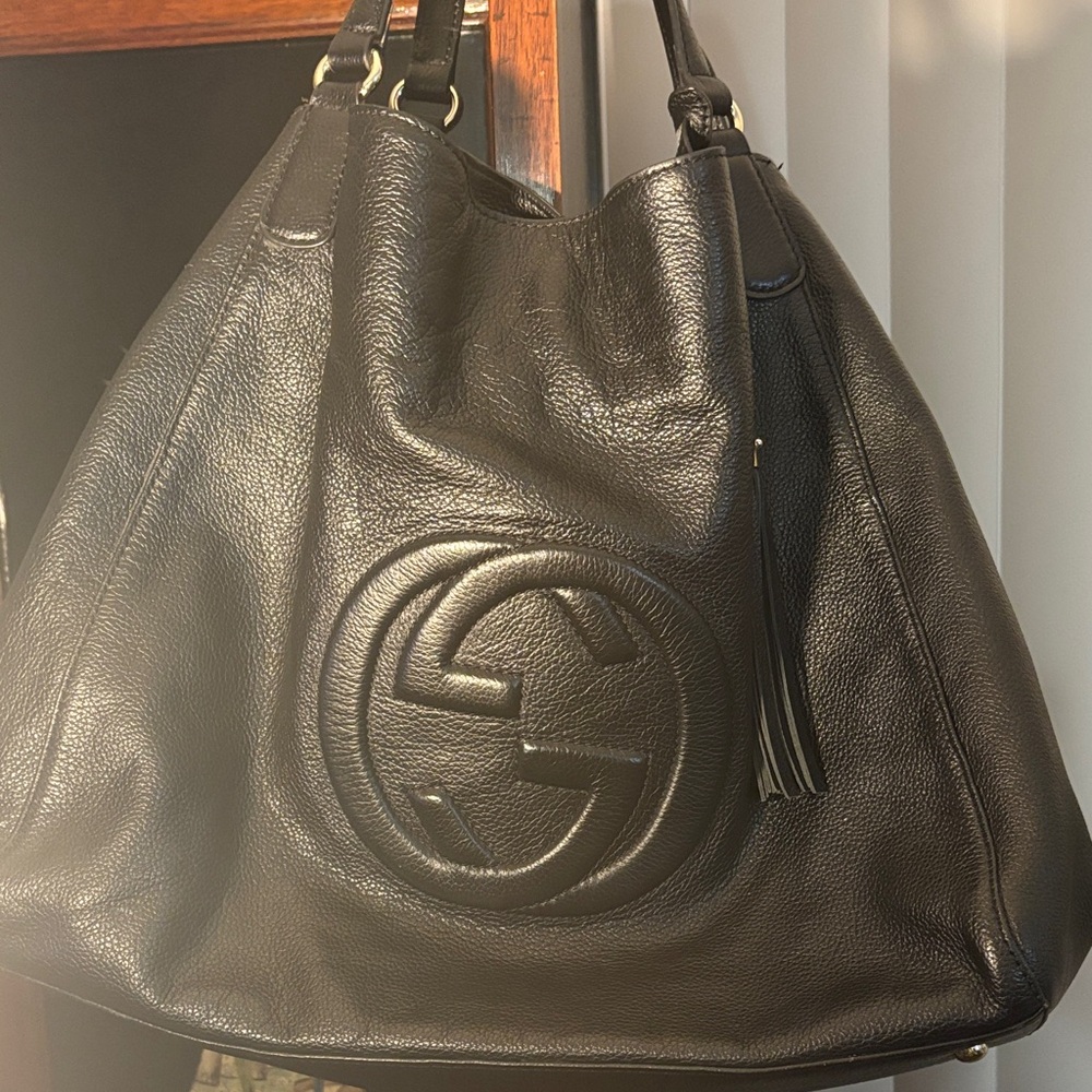 Gucci Black Leather Shoulder Bag
